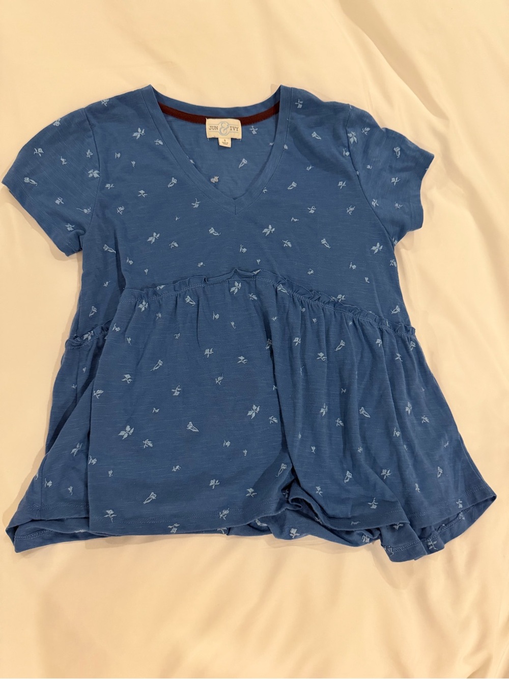 Tea Collection Girls' Blue V‑Neck Short Sleeve Floral Peplum Tee